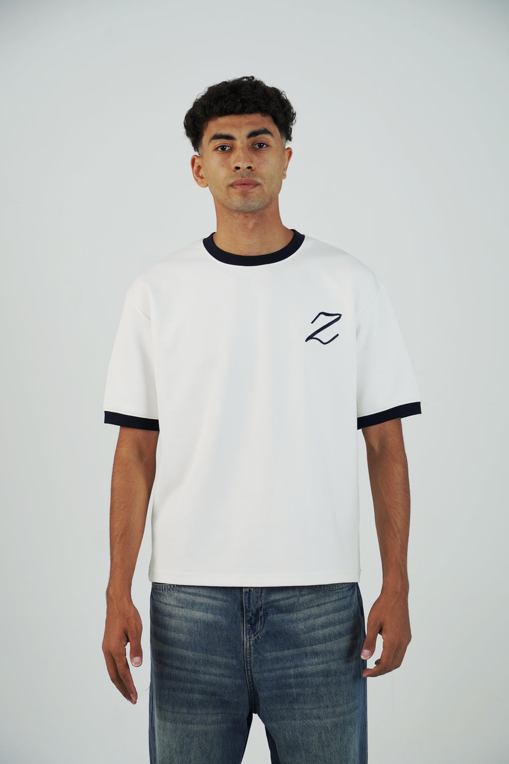 Zekra White Ringer T-shirt- Navy Ringers