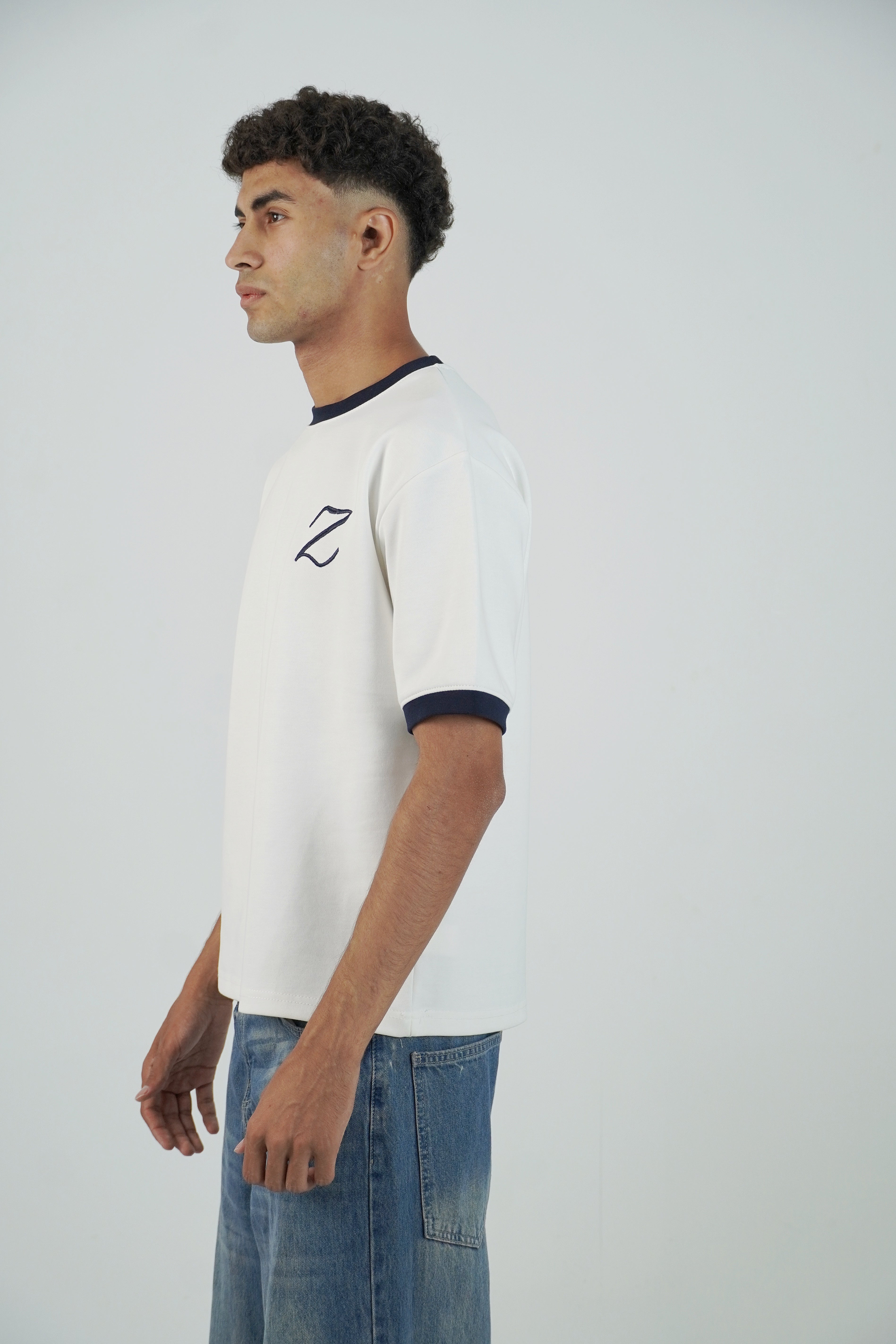 Zekra White Ringer T-shirt- Navy Ringers