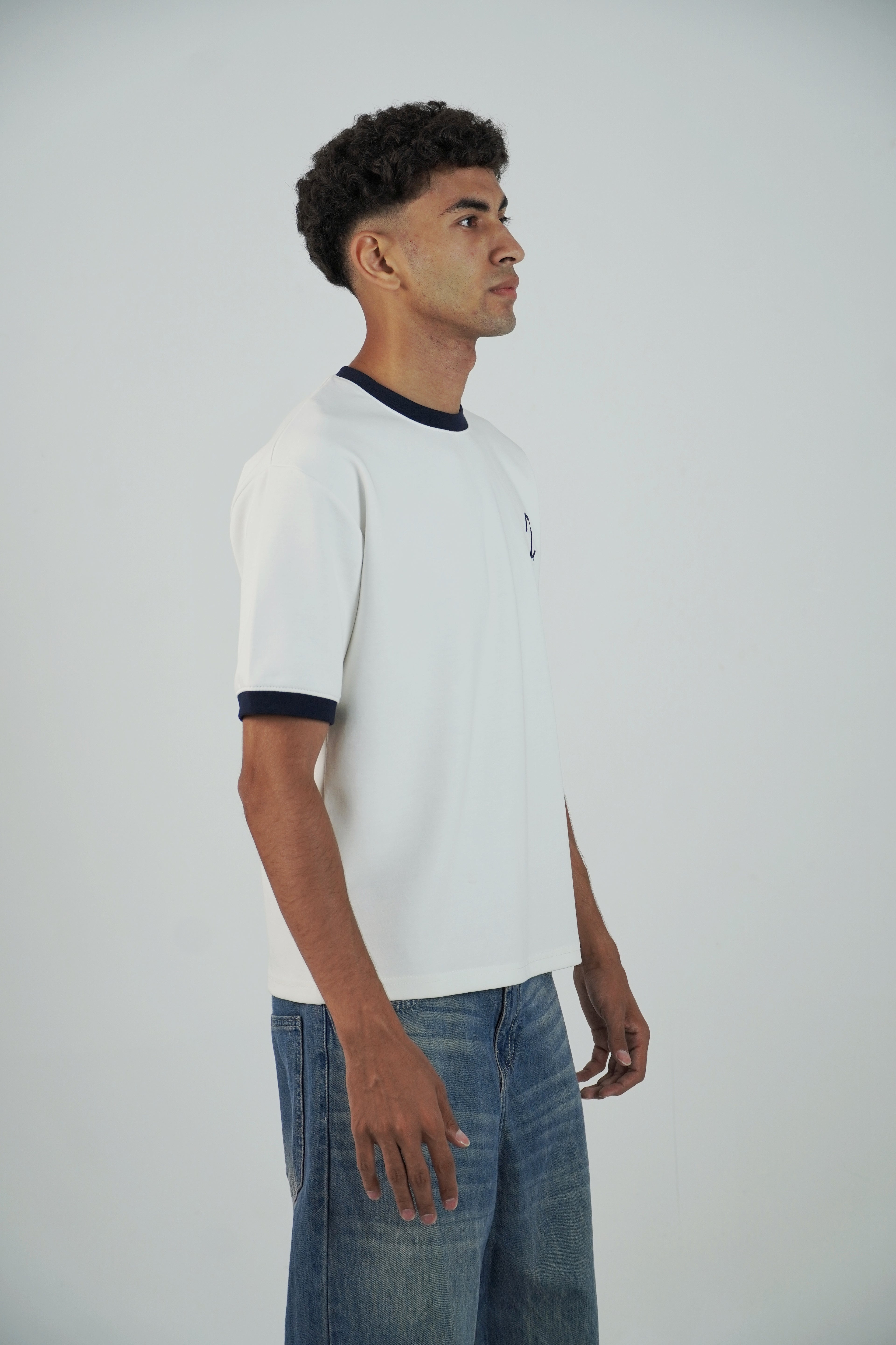 Zekra White Ringer T-shirt- Navy Ringers